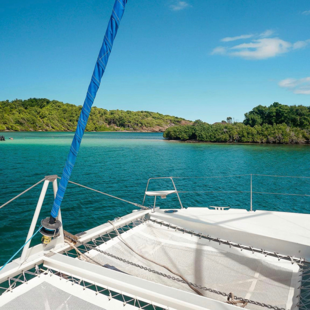 Journée catamaran fond blanc baignoire de Joséphine – Image 2
